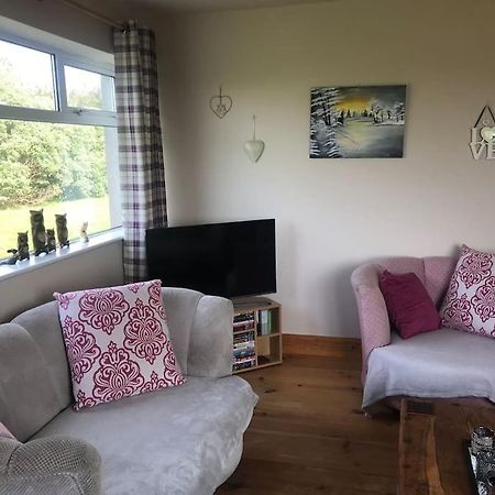 Rosie'S Pad Villa Louisburgh Exterior photo